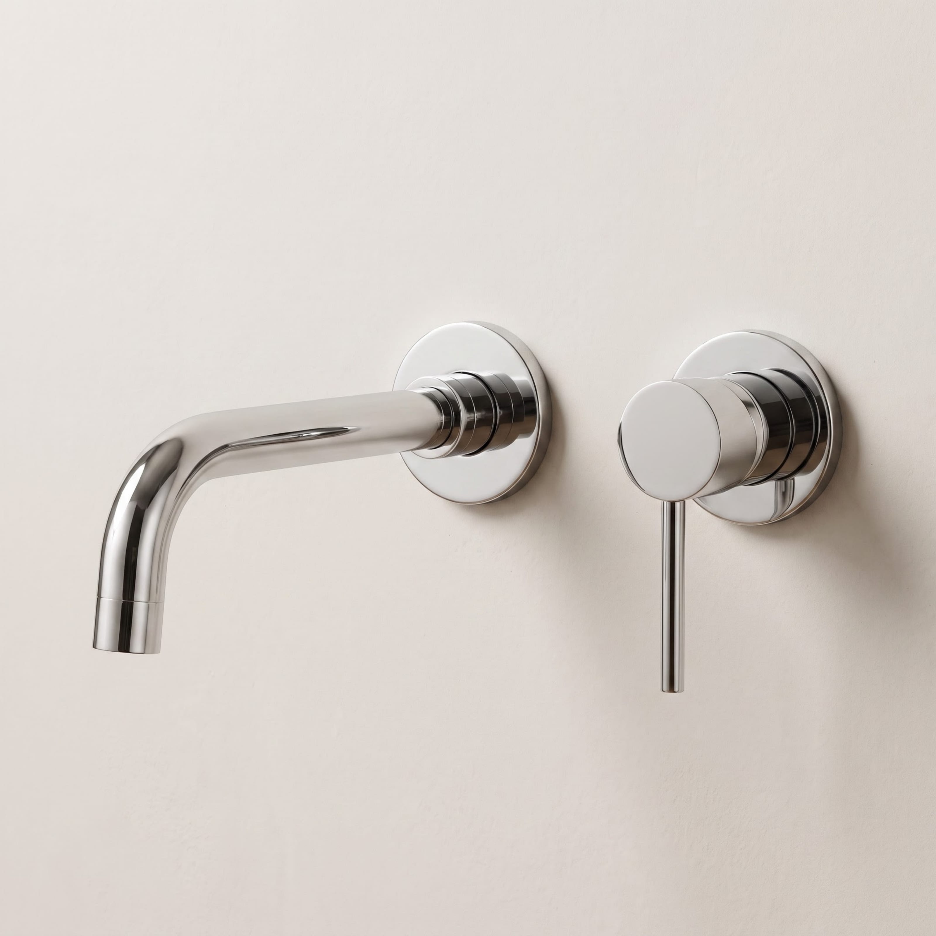 SUMERAIN S1394CI Wall Mount Bathroom Faucet in Chrome