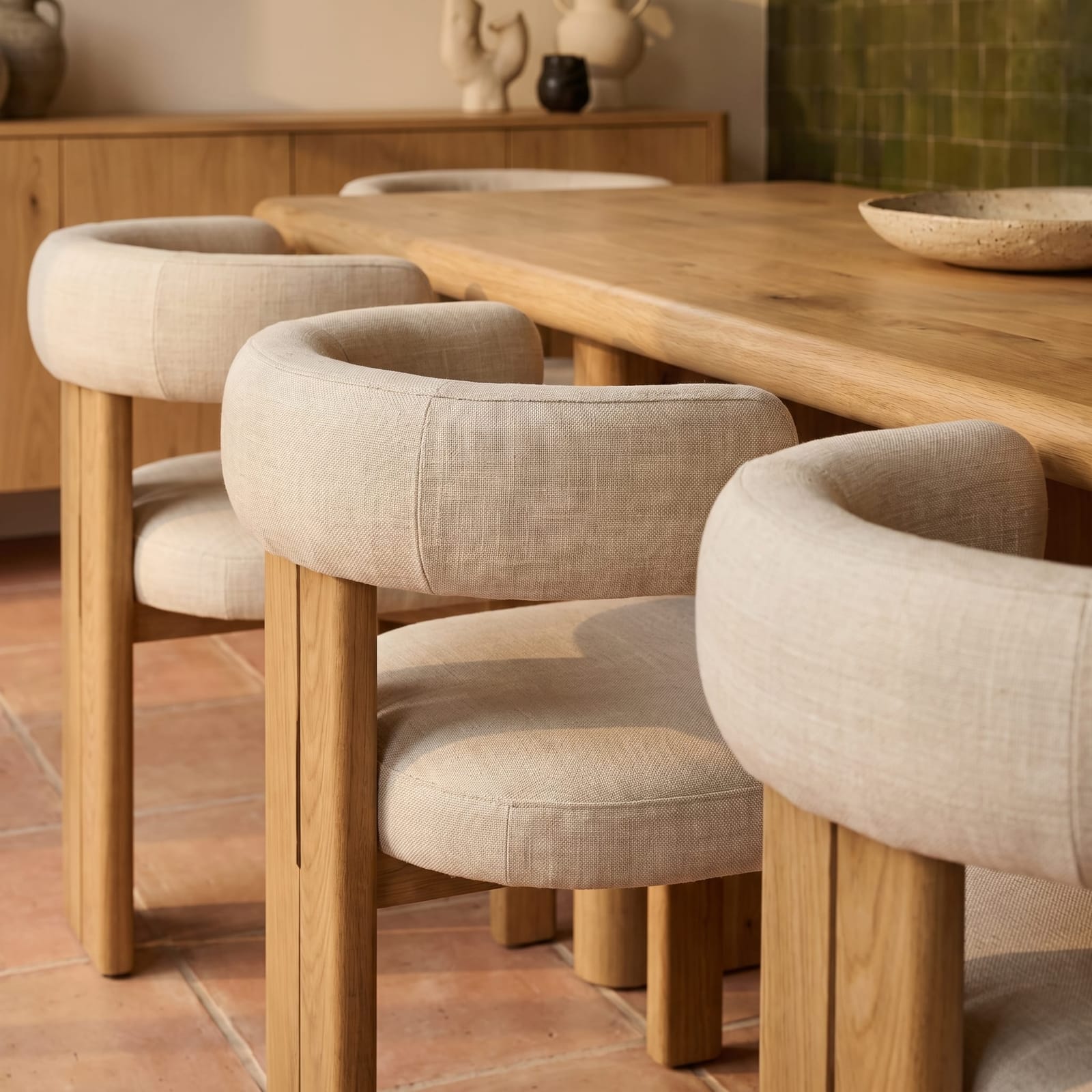 Bethea Upholstered Dining Chair (Set of 2) in Effie Linen